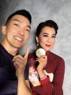 Phấn phủ Canmake nội địa Nhật.