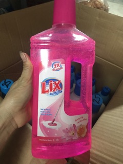 Nước lau sàn đuổi côn trùng