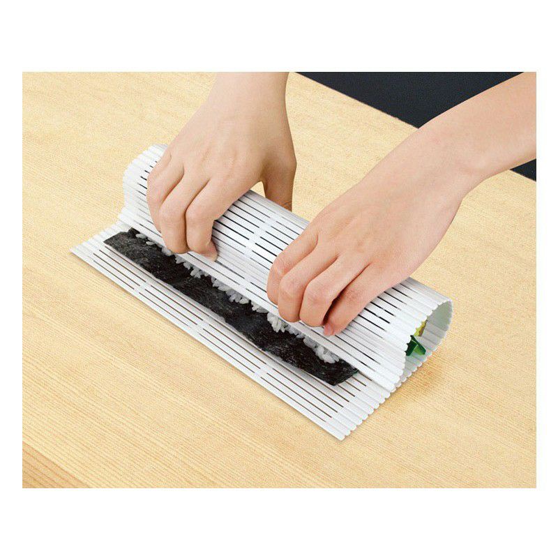 Mành tre cuộn cơm, KimBap, sushi cho bé ăn dặm