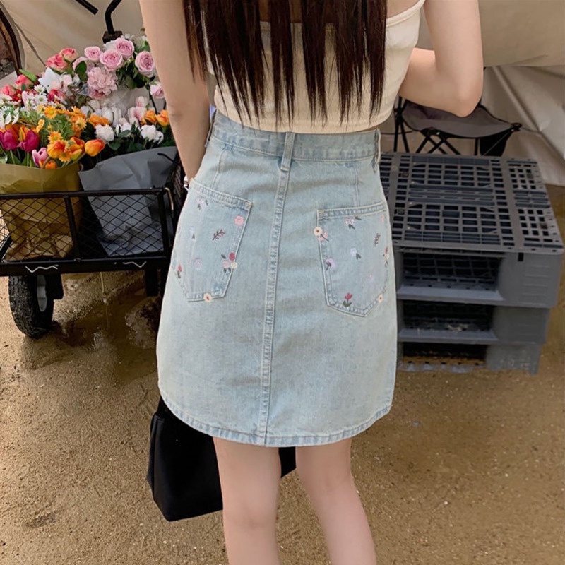 Chân váy jean Chữ A Lưng Cao Thêu Hoa Phong Cách Cổ Điển Thời Trang Mùa Hè Mới Dành Cho Nữ