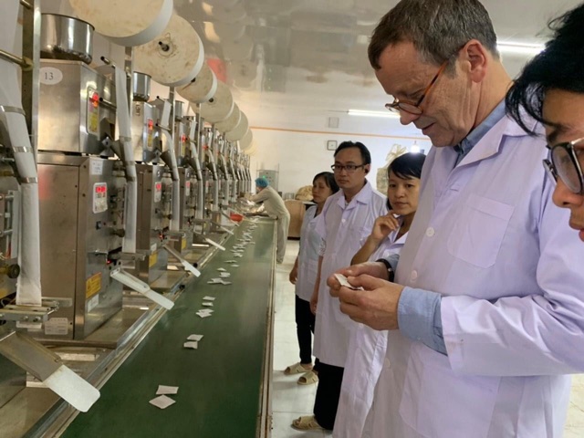 Trà an gút hưng giảm cơn đau do gút Thái Hưng, trà thảo dược thiên nhiên cho người bị gout | BigBuy360 - bigbuy360.vn