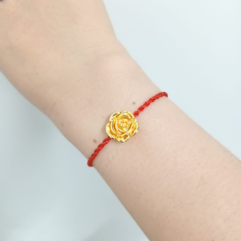 Vòng tay chỉ đỏ mix bông hồng tình yêu vĩnh cửu