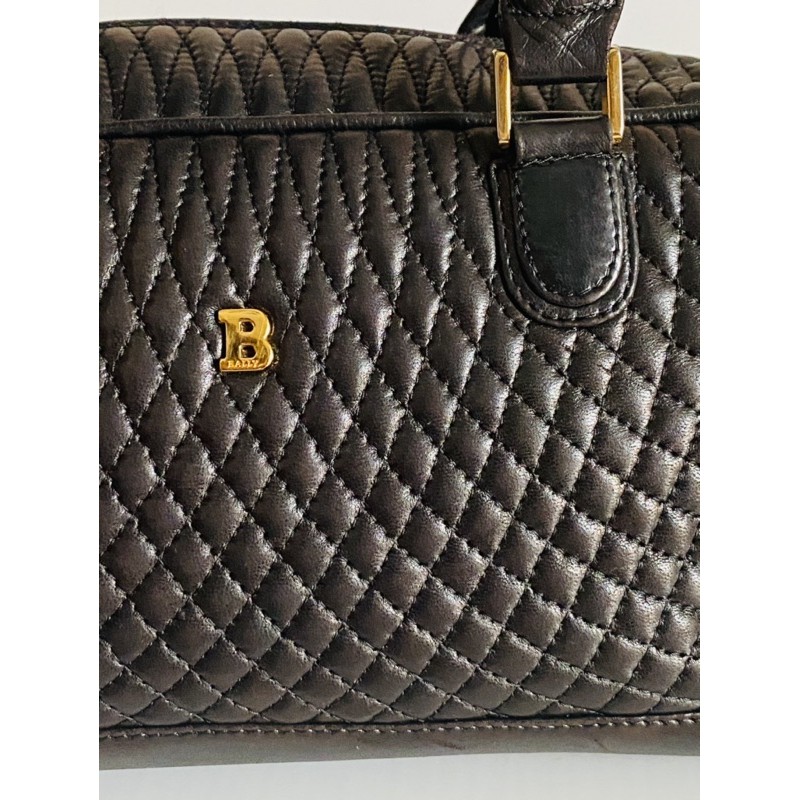 Túi xách hộp Bally da bê cực mềm