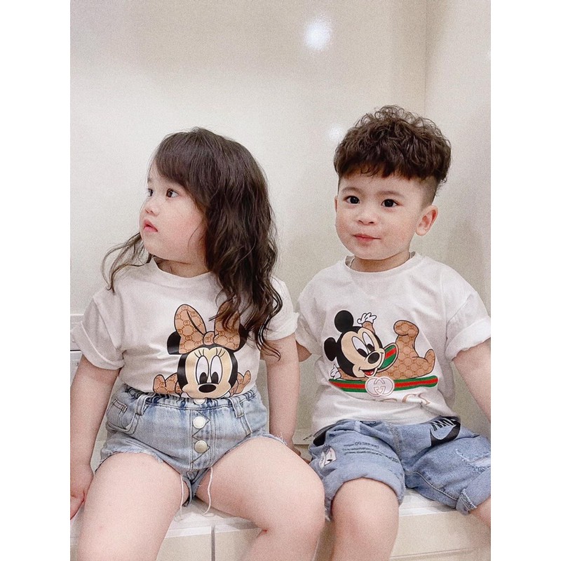 set 2 áo phông hình micky cho cả bé trai và bé gái kèm túi giấy đựng