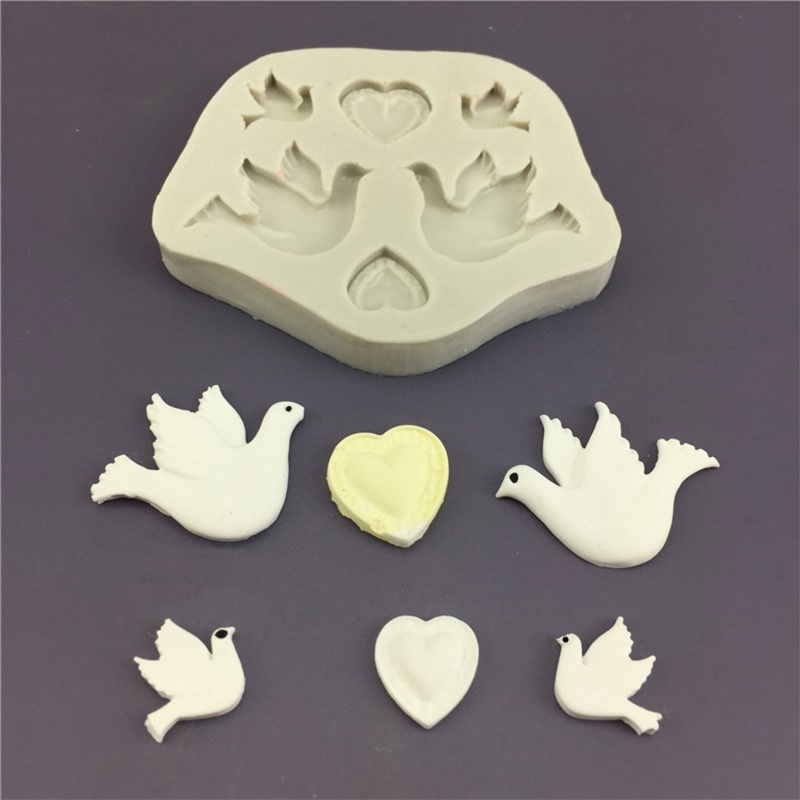 Khuôn Silicone Làm Bánh Hình Trái Tim &amp; Chữ Peace for Dove