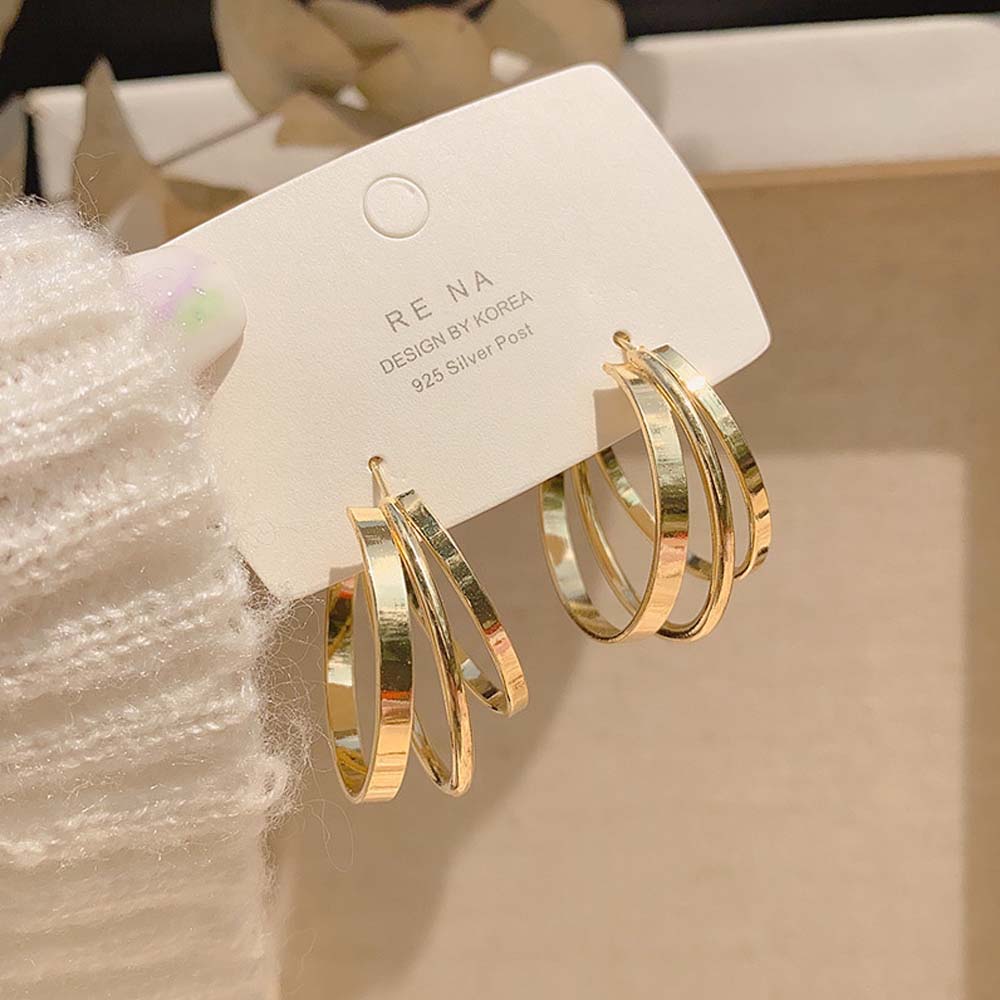 Khuyên Tai Nữ Trang Tạo Hình Độc Đáo