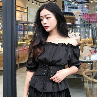 (SẴN) Áo trễ vai đan dây ulzzang