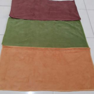 Combo 10 khăn quấn đầu dùng trong spa với nhiều màu sắc khác nhau, sản phẩm không thể thiếu trong spa và viện thẩm mỹ.