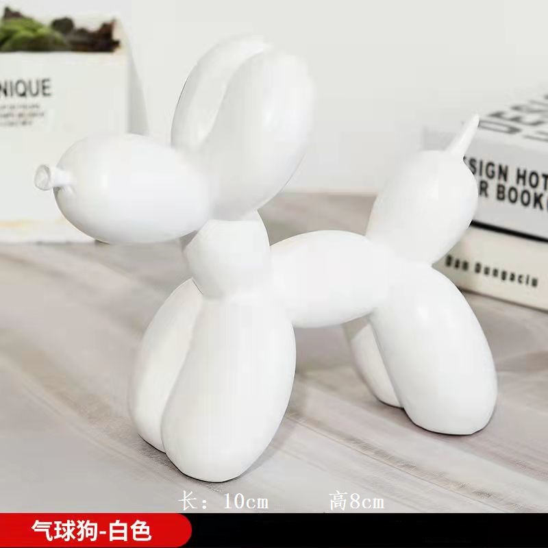Đồ lưu niệm, đồ trang trí chú chó và bong bóng trang trí bàn làm việc. Thanh Lý