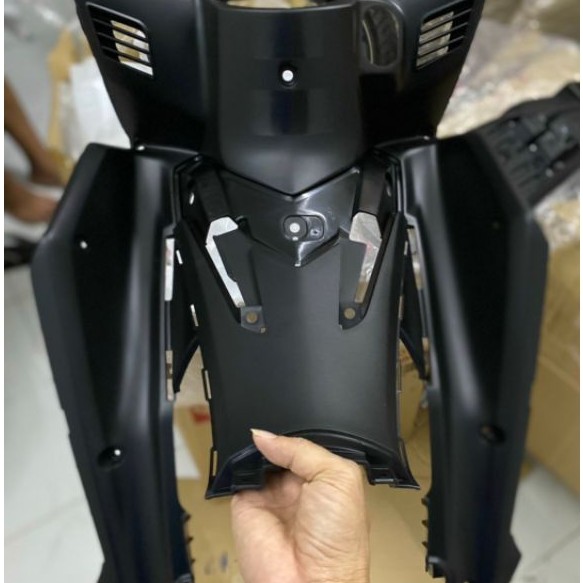 Nhựa nhám đen, ốp sườn yếm khóa WAVE RSX 2012 siêu nhân zin