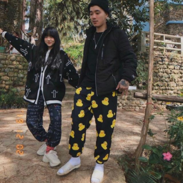 QUẦN DÀI HOẠT HÌNH ỐNG RỘNG UNISEX TT54