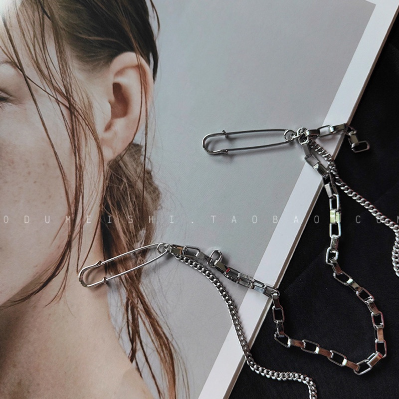 Ghim cài áo vest 19727 phối dây xích dài phong cách harajuku đường phố đơn giản cho nam nữ