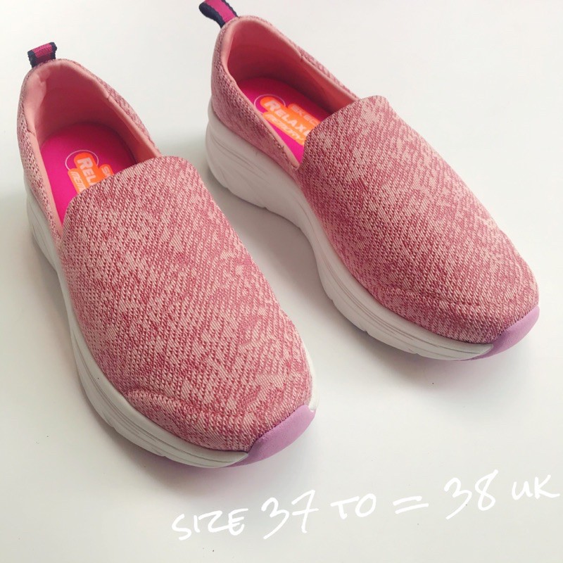 Giày slip on HỒNG 5cm SKECHERS