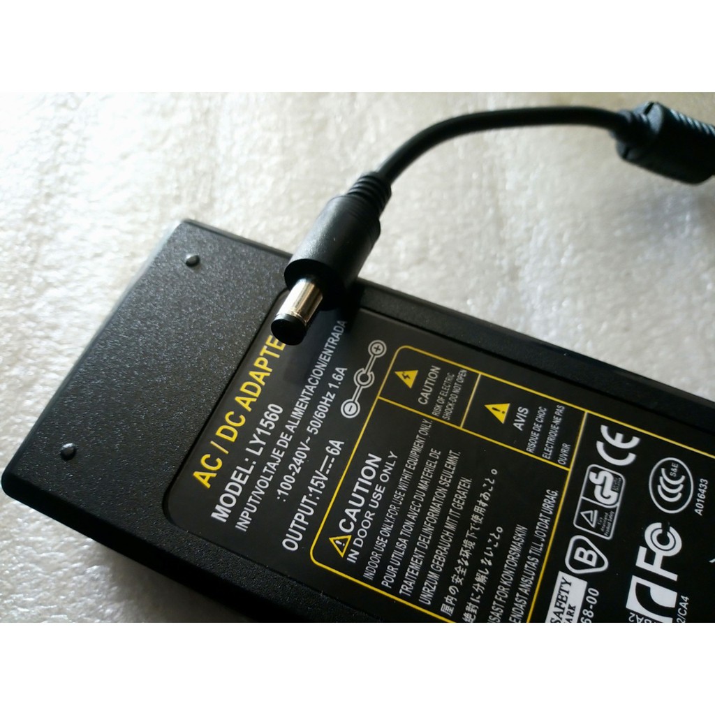 Adapter AC / DC 15V - 6A