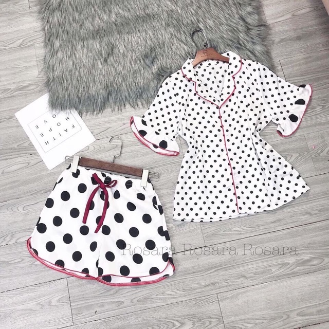 Bộ ngủ lụa chấm bi tay cộc quần đùi