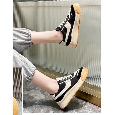 Giầy thể thao nữ móc Simpe siêu hot | BigBuy360 - bigbuy360.vn