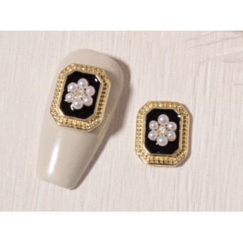 charm trang trí nail