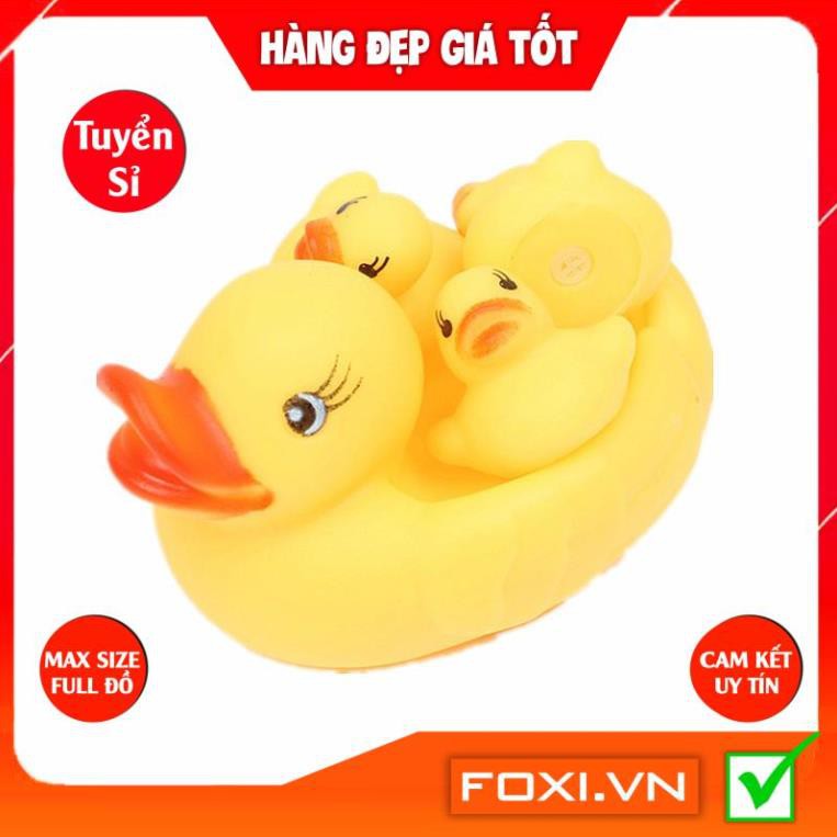 Đồ Chơi Vịt Cao Su Bơi Nước Foxi-Chú Vịt Màu Vàng Phát Ra Âm Thanh Vui Nhộn Trong Bồn Tắm Cho Bé