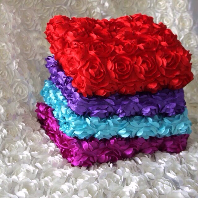 Khăn bàn hoa hồng nổi 3D nhiều màu