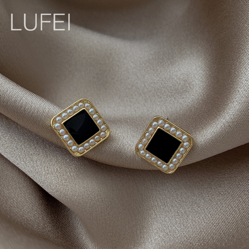 Đôi bông tai hình vuông đính ngọc trai thời trang cho nữ