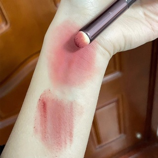 Cọ đánh son môi hiệu ứng omber, cọ tán son