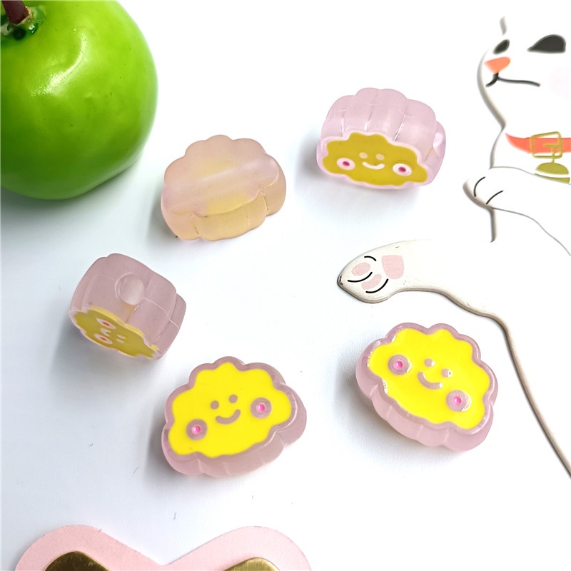 Set 5 Hạt Nhựa Trong Suốt Hình Đám Mây Cười Dùng Làm Vòng Tay/Vòng cổ Cho Bé Gái