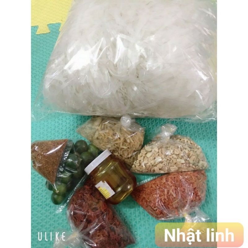 Bánh tráng trắng dùng để làm bánh tráng trộn