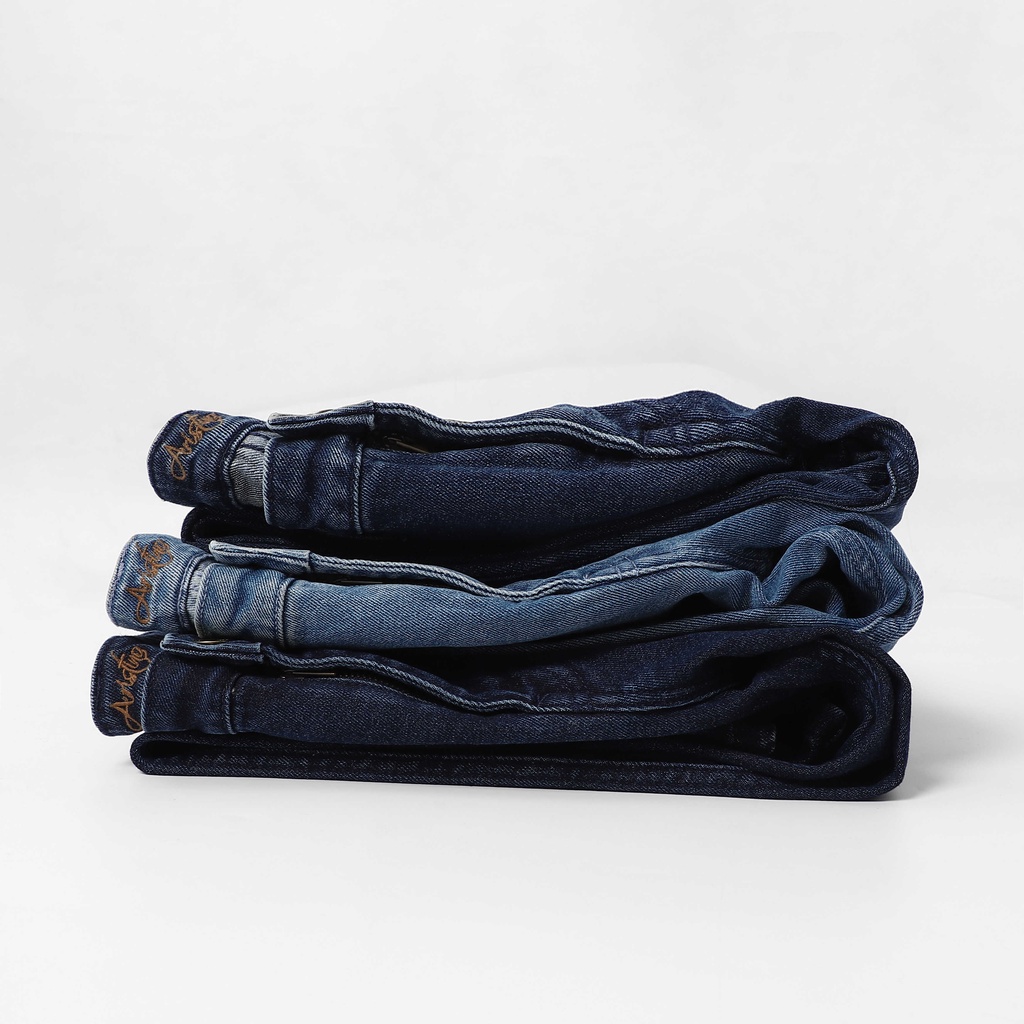 Quần Jeans nam ARISTINO dáng suông nhẹ, thiết kế trẻ trung, năng động - AJN01101