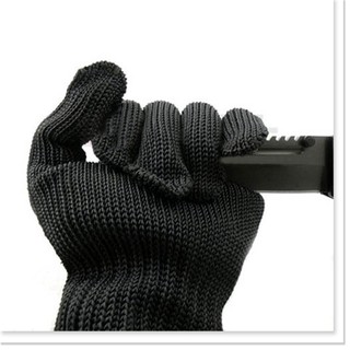 Găng tay chống cắt đứt được làm bằng thép