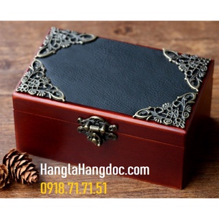 Hôp nhạc lên dây cót bằng gỗ sồi, hoa văn cổ điển quà tặng cao cấp & ý nghĩa