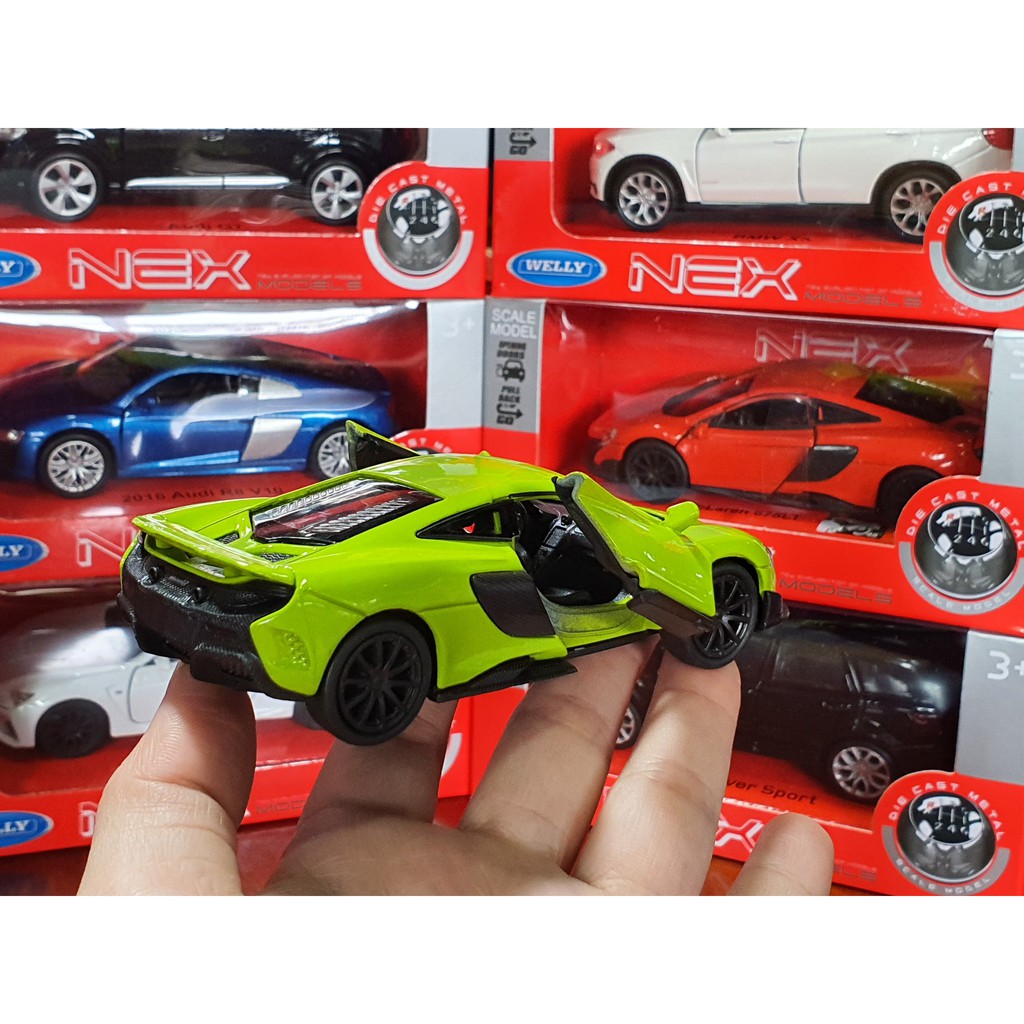 Xe Mô Hình Mclaren 675LT 1:36 Welly ( Xanh Chuối )