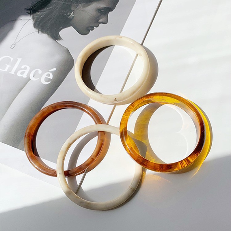 Vòng Tay Acrylic Họa Tiết Hổ Phách Thời Trang Hàn Quốc Chất Lượng Cao