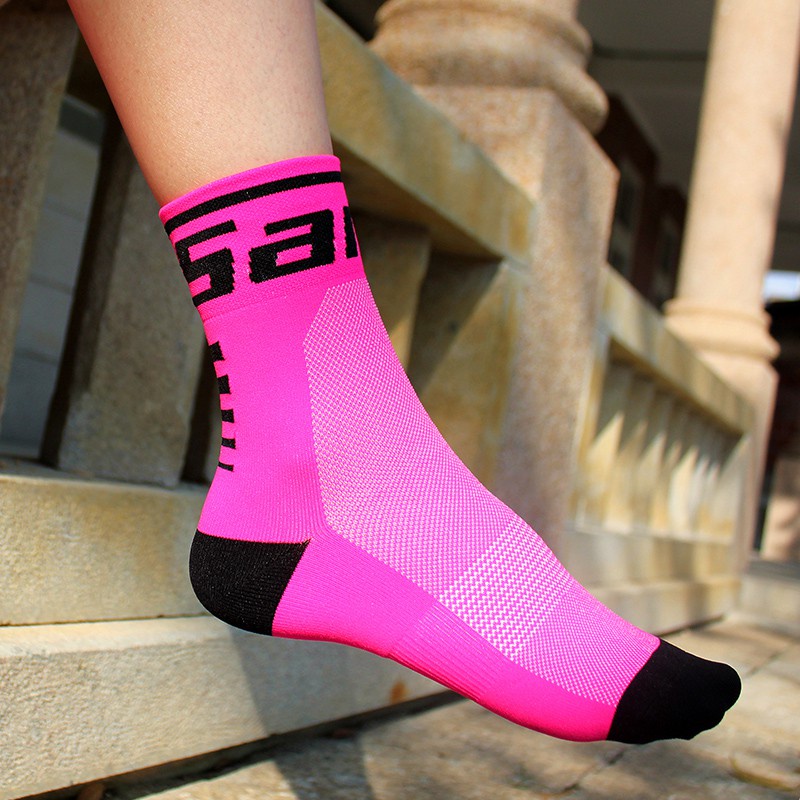 Santic Vớ thể thao chống thấm mồ hôi thoáng khí phù hợp cho nam nữ 6C09054