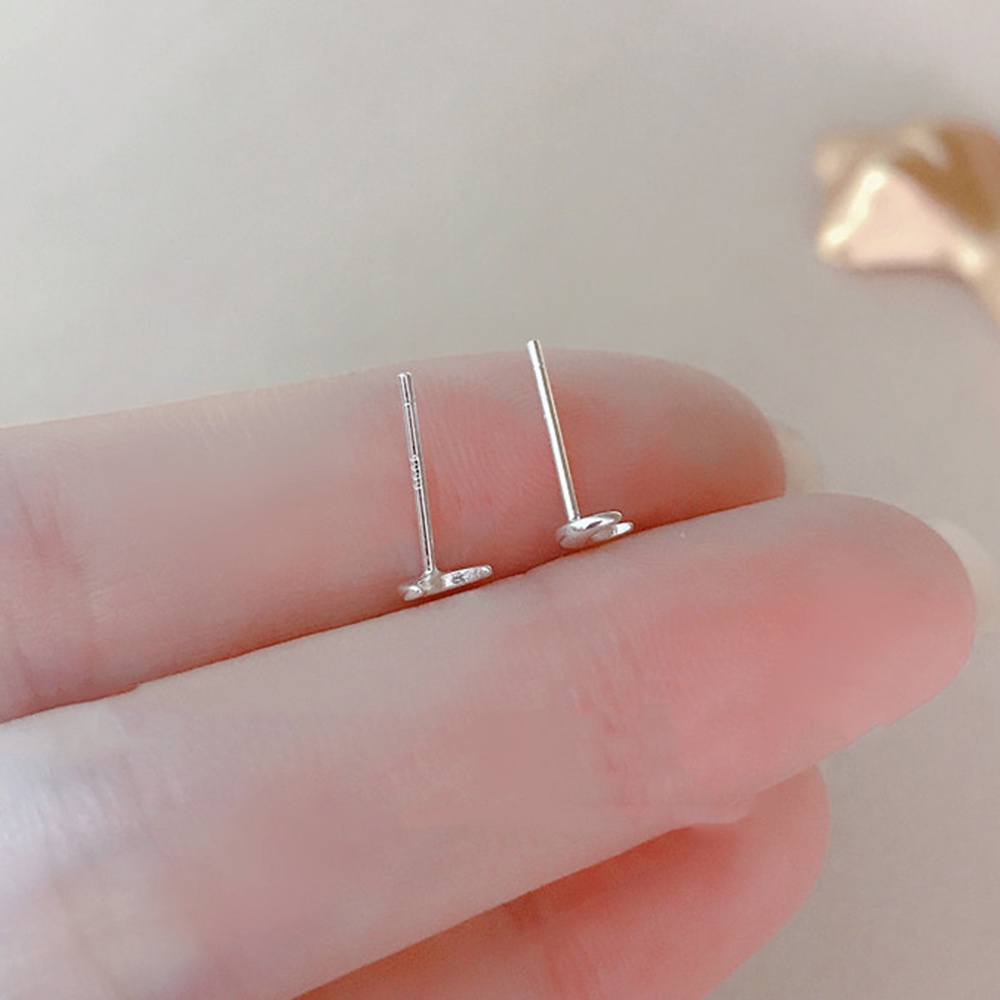 Bông Tai Hình Trăng Khuyết Mini Màu Bạc Thời Trang Cho Nữ