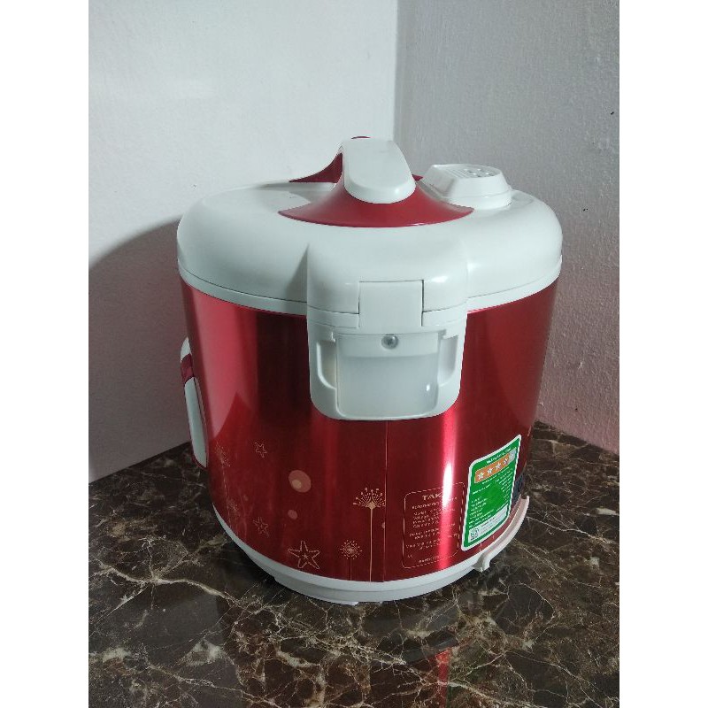 Nồi cơm điện Taka TK-RC22D1 dung tích 2,2l