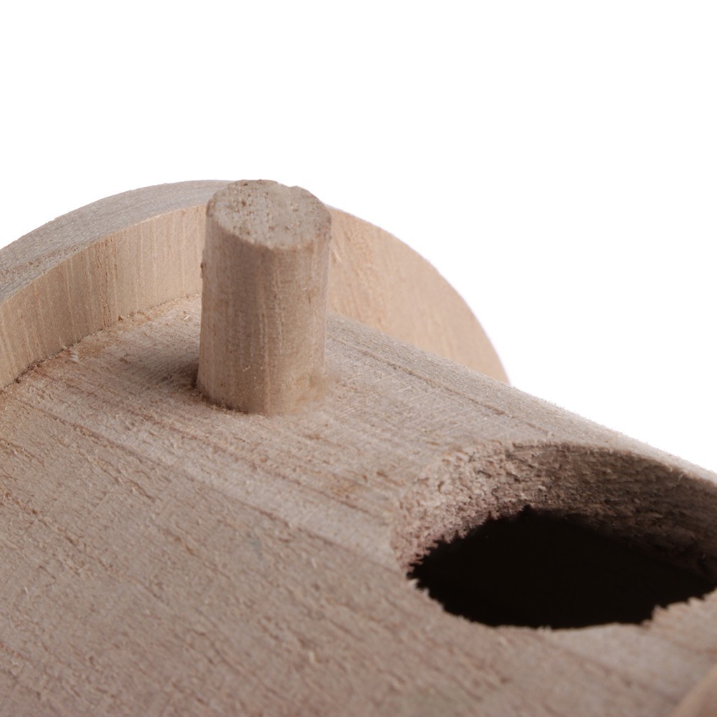 Tổ chim hình lâu đài gỗ xinh xắn