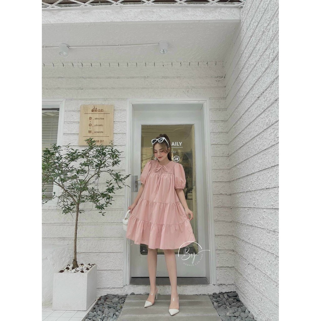 đầm kiểu ngắn baby cổ tròn nhúm cột dây ngắn tay