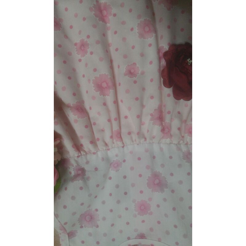 Đầm hoa bé gái