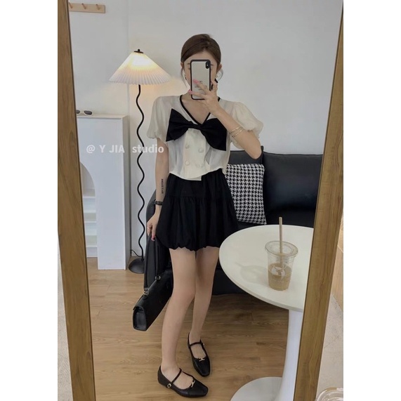 SET ÁO TRẮNG NƠ NGỰC ĐEN + CHÂN VÁY ĐEN