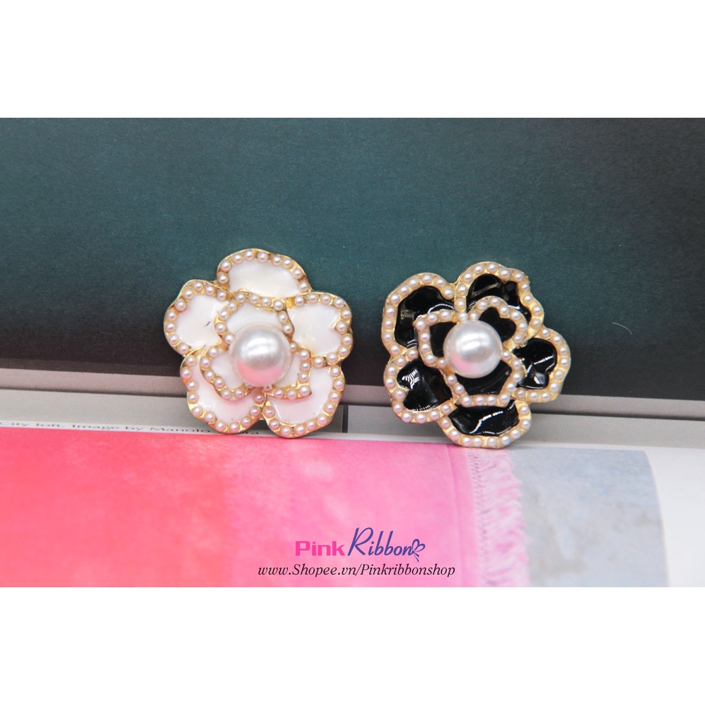 Charm hoa Ch@N€L đính trai nhí cỡ 3cm và 2cm