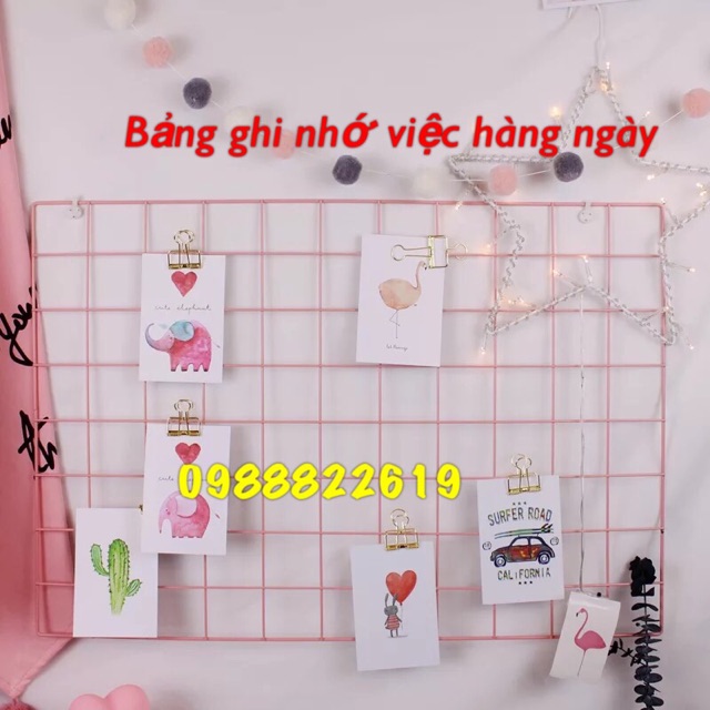 BẢNG GHI NHỚ VIỆC HÀNG NGÀY SIZE 37.47cm. Tặng kèm 2 móc dính và 5 kẹp gỗ xink xắn.