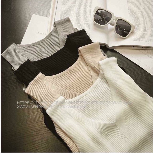 Áo montoghi sát nách cổ tim chất đẹp, co giãn tốt, kết hợp trong vest hoặc cardigan đẹp tuyệt vời lun! Hàng FS dưới 58kg