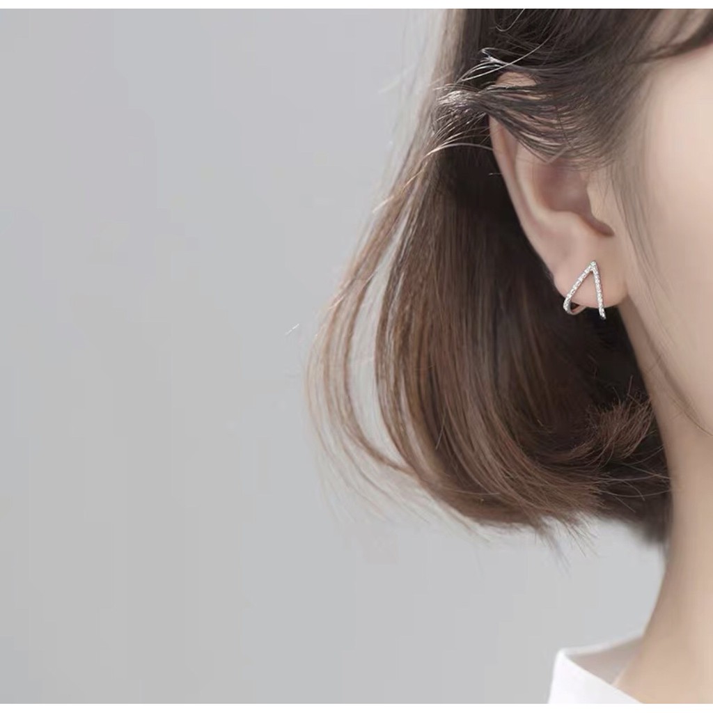 Khuyên tai bạc nữ TLEE chữ V ngược nạm đá sang trọng - TleeJewelry B0188