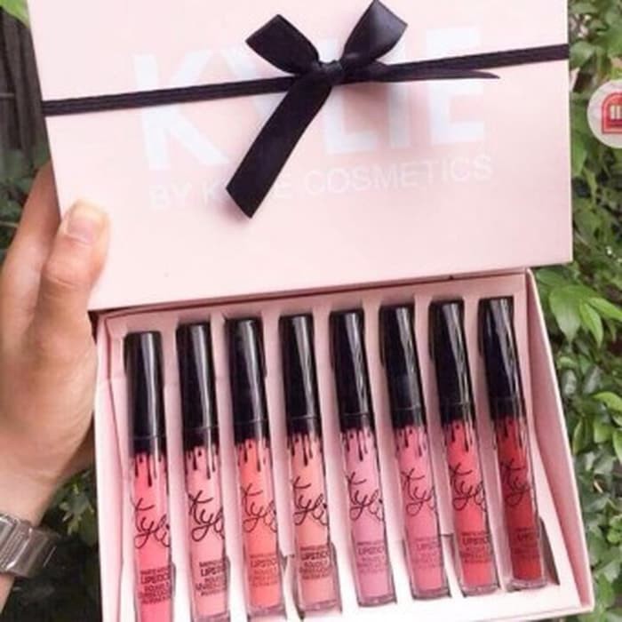 (hàng Mới Về) Son Kem Lì Kylie 8 Trong 1 1275 Da