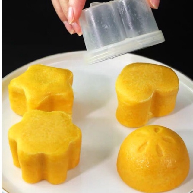 Set Khuôn Hấp Trứng Kèm Chổi Quét Dầu, Bộ 4 Khuôn Nhựa Chịu Nhiệt Làm Bánh Ăn Dặm Cho Bé