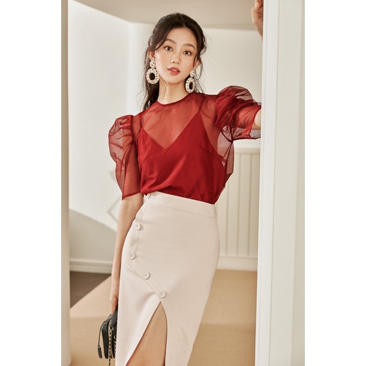 EVERLUXE - Áo tay phồng trong suốt - Đỏ đô