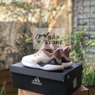 Giày alpha vàng