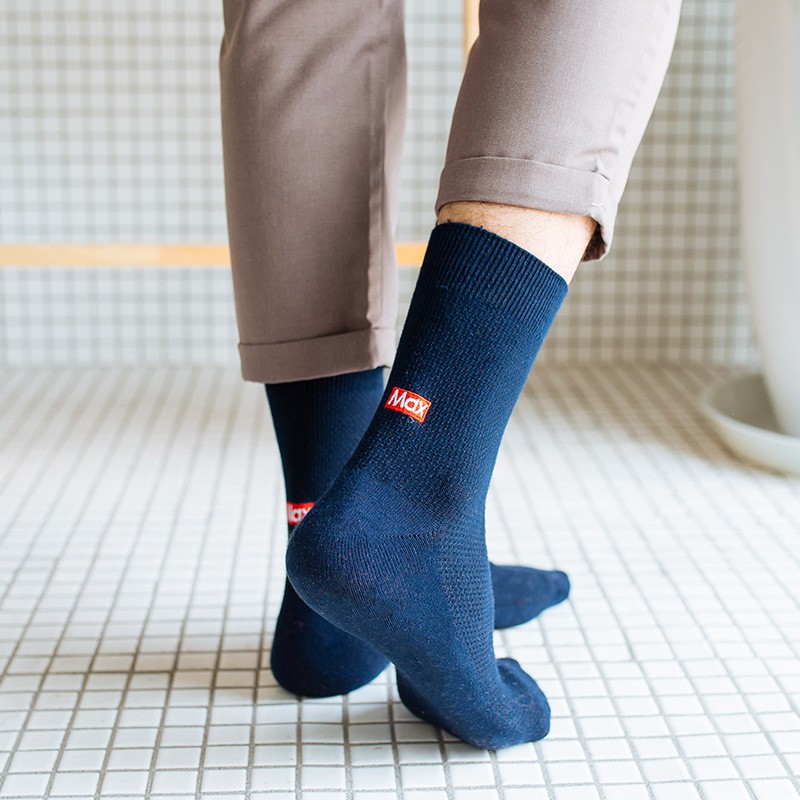 Hộp 4 đôi tất nam doanh nhân, dài cổ Caramella