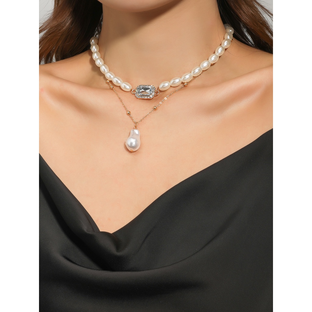 Vòng cổ Hai Lớp Đính Ngọc Trai Giả 2022 Thời Trang