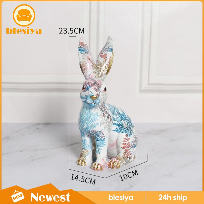 Tượng hình con thỏ ngồi trên chiếc lá nhiều màu sắc dùng trang trí nhà